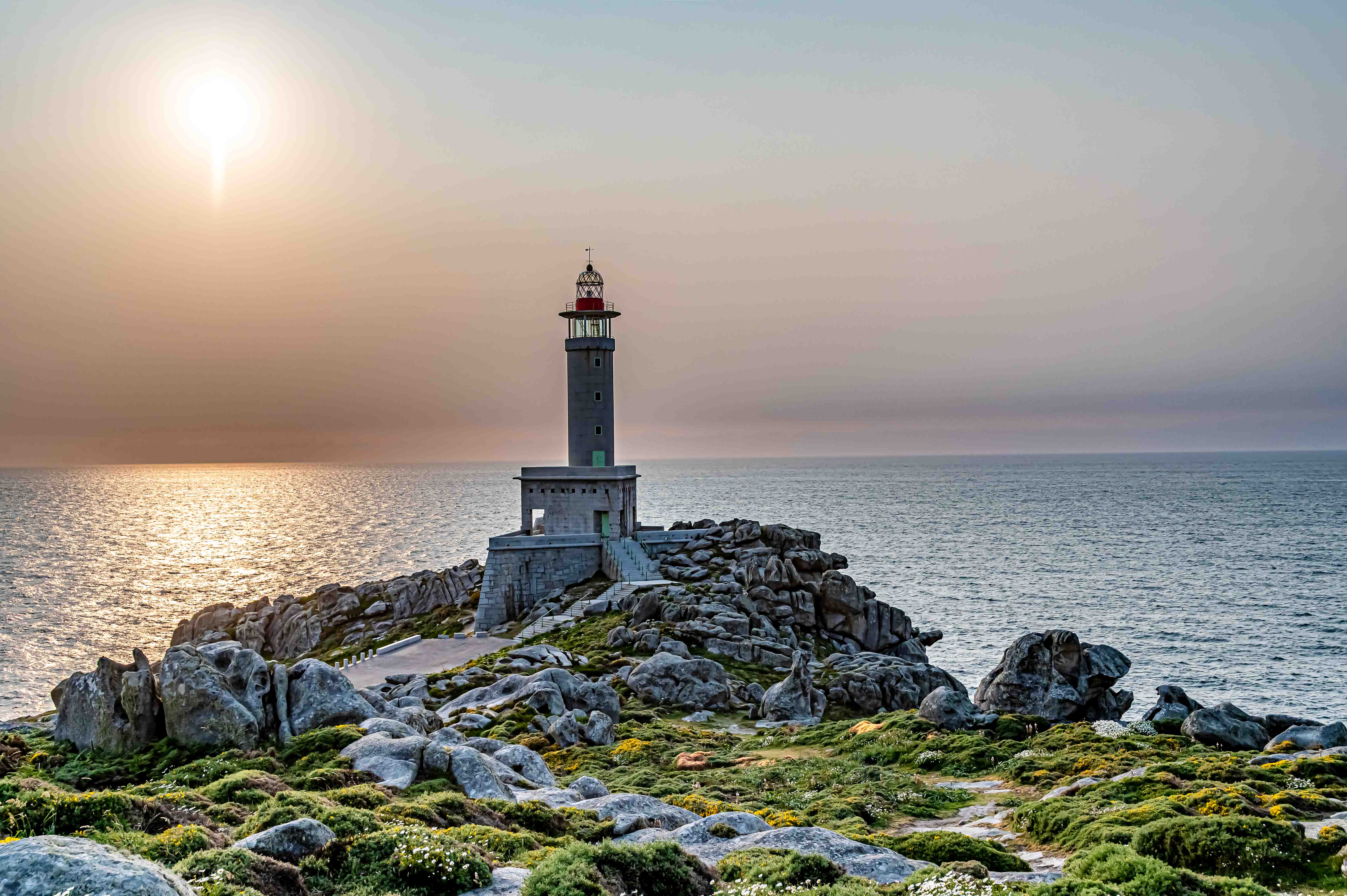 Faro de Punta Nariga